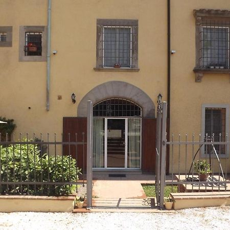 Charming Apartment In Empoli With Private Garden Exteriör bild